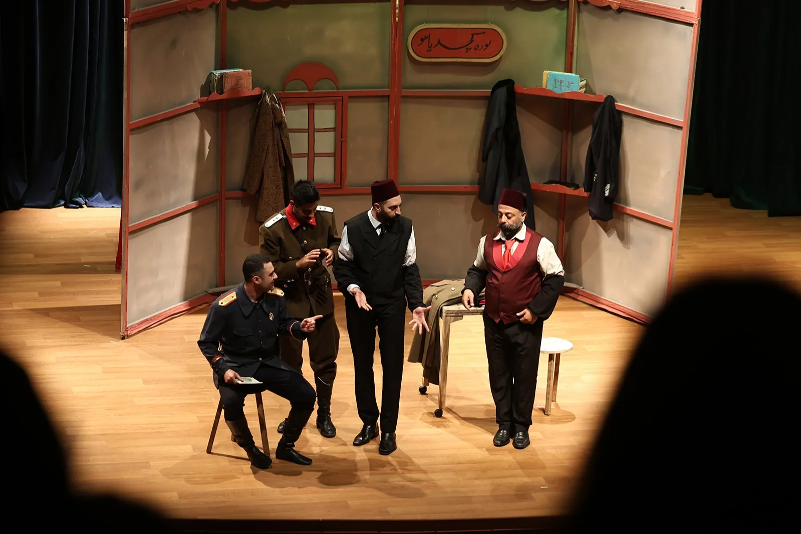 Sakarya’da tiyatro perdesine görkemli açılış