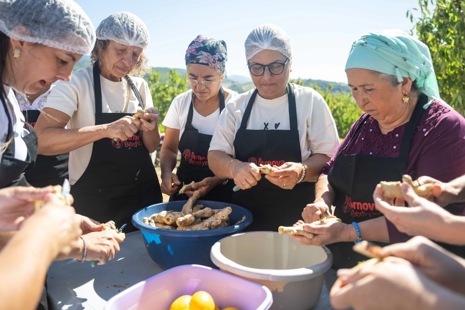 İzmir Bornova’da tatlı telaş
